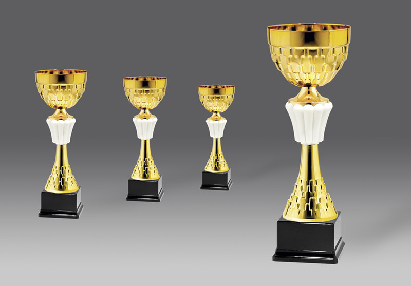 Puchar G24349 4, &oslash;14, h.35 puchary statuetki medale