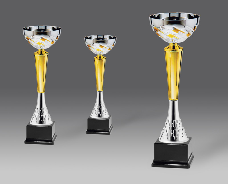 Puchar G24461 3, &oslash;12, h.37 puchary statuetki medale