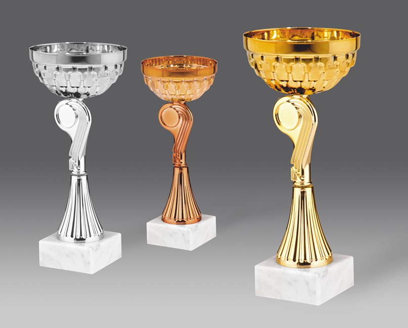puchar G25395 3, &oslash;10, h.25 puchary statuetki medale